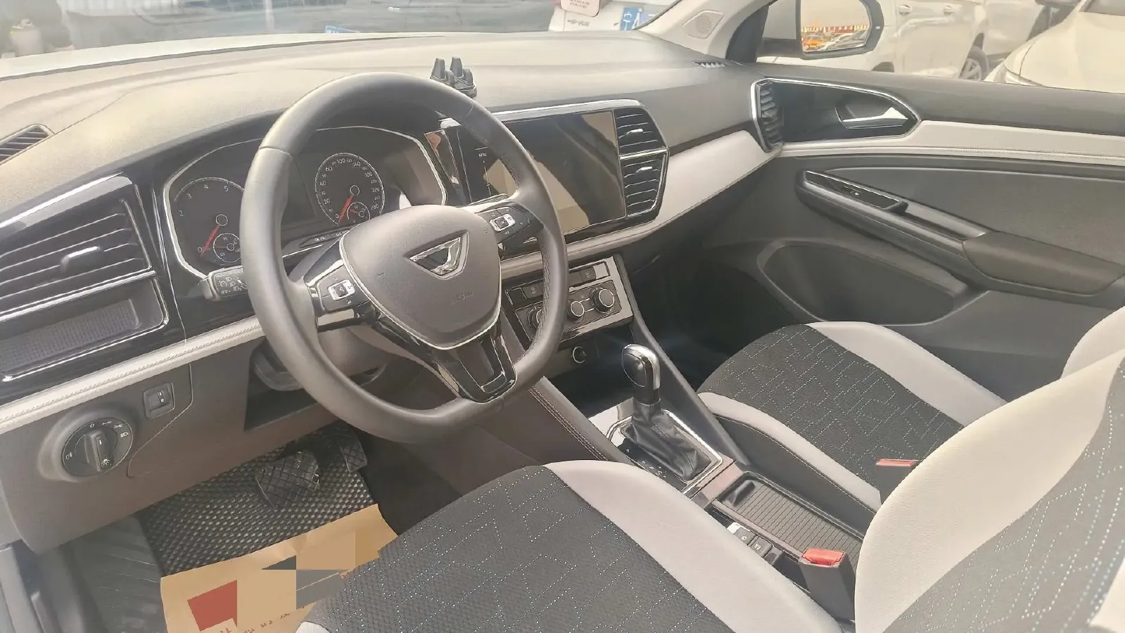 2023 Jetta VS7 1.4T 150HP L4 6AT,autocango,china used car exporter,china ev exporter,chinese used car exporter,chinese used ev exporter