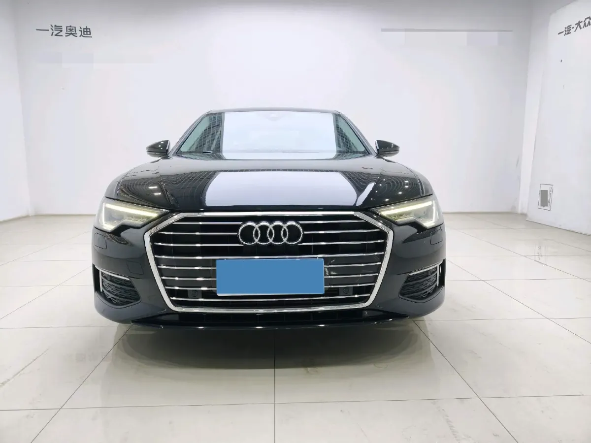 2020 Audi A6L 2.0T 224HP L4 7DCT,autocango,china used car exporter,china ev exporter,chinese used car exporter,chinese used ev exporter