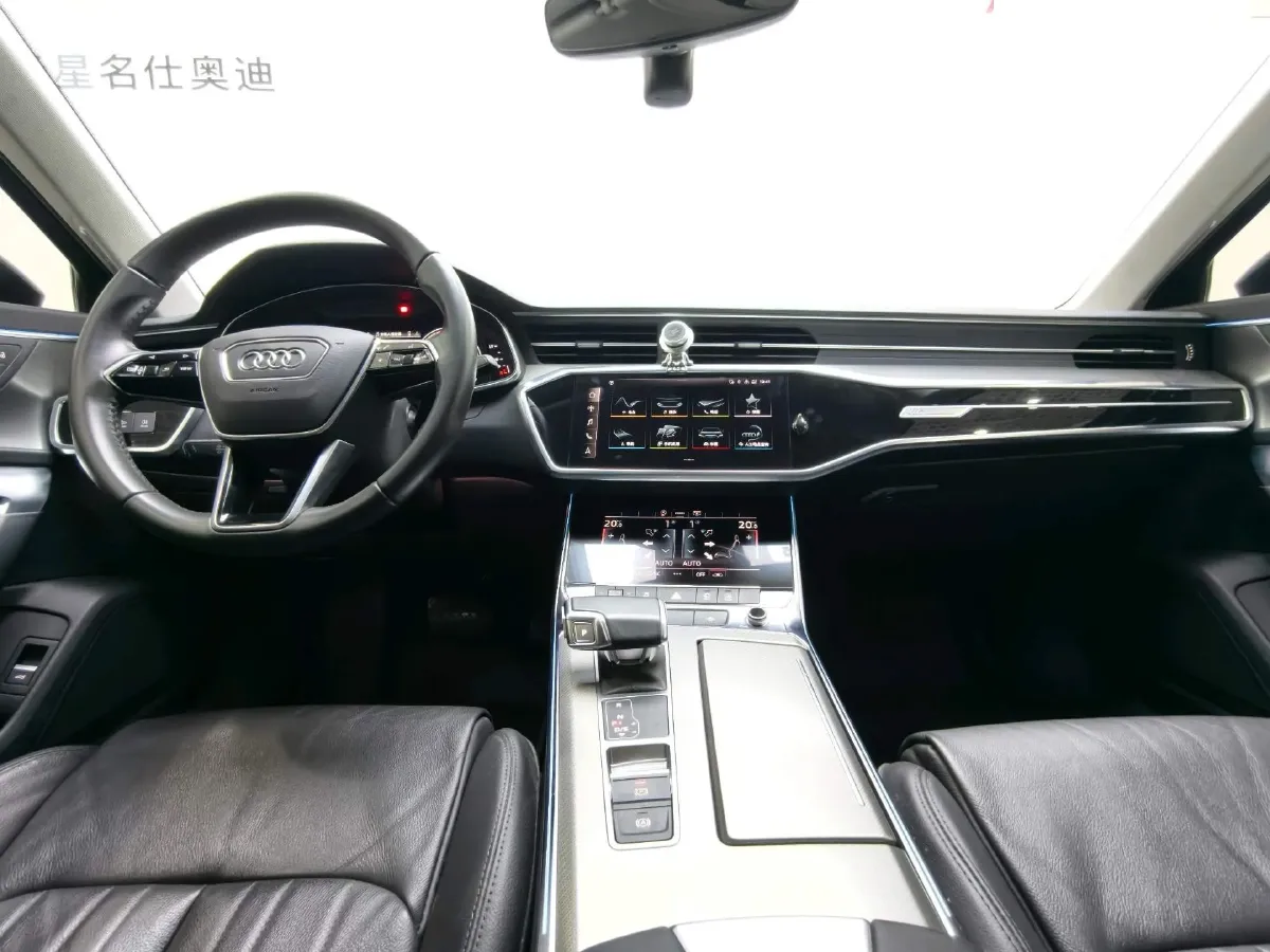 2020 Audi A6L 2.0T 224HP L4 7DCT,autocango,china used car exporter,china ev exporter,chinese used car exporter,chinese used ev exporter