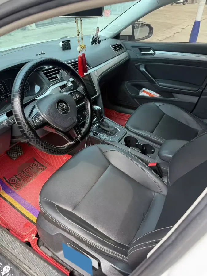 2019 Volkswagen T-Cross 1.4T 150HP L4 7DCT,autocango,china used car exporter,china ev exporter,chinese used car exporter,chinese used ev exporter