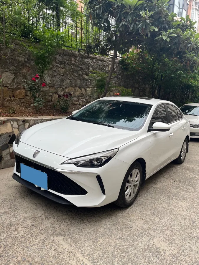 2023 Roewe i5 1.5L 129HP L4 CVT,autocango,china used car exporter,china ev exporter,chinese used car exporter,chinese used ev exporter