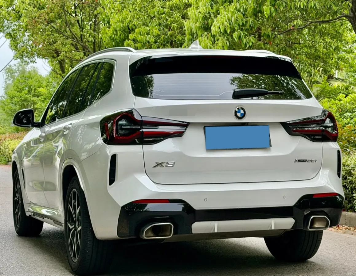 2022 BMW X3 2.0T 184HP L4 8AT,autocango,china used car exporter,china ev exporter,chinese used car exporter,chinese used ev exporter