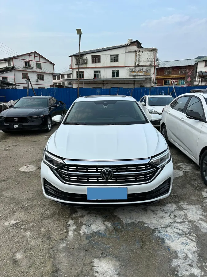 2023 Volkswagen Sagitar 1.5T 160HP L4 7DCT,autocango,china used car exporter,china ev exporter,chinese used car exporter,chinese used ev exporter