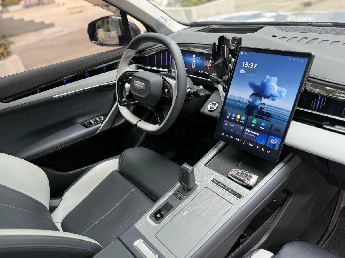 2024 Geely StarRay 1.5T 181HP L4 7DCT,autocango,china used car exporter,china ev exporter,chinese used car exporter,chinese used ev exporter