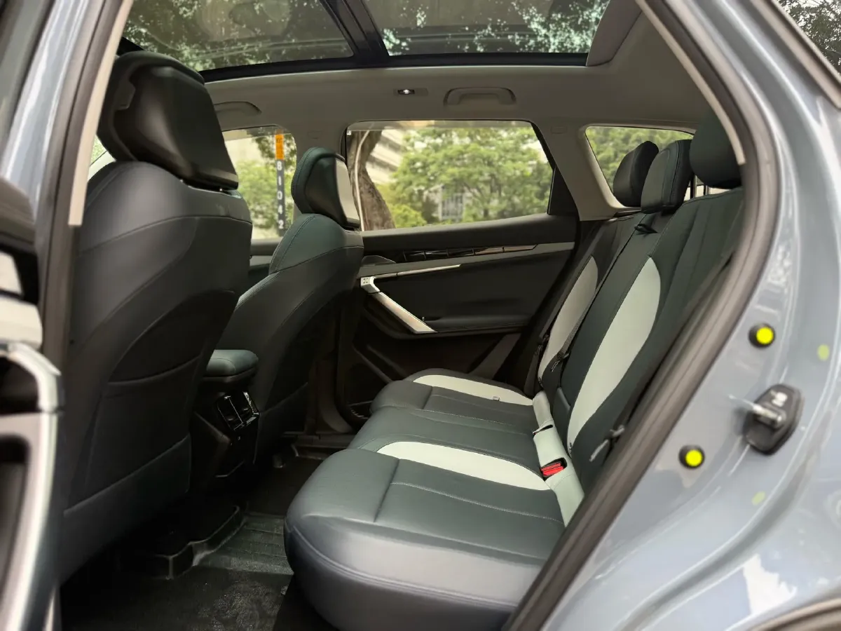 2024 Geely StarRay 1.5T 181HP L4 7DCT,autocango,china used car exporter,china ev exporter,chinese used car exporter,chinese used ev exporter