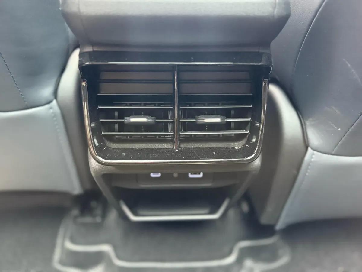 2024 Geely StarRay 1.5T 181HP L4 7DCT,autocango,china used car exporter,china ev exporter,chinese used car exporter,chinese used ev exporter