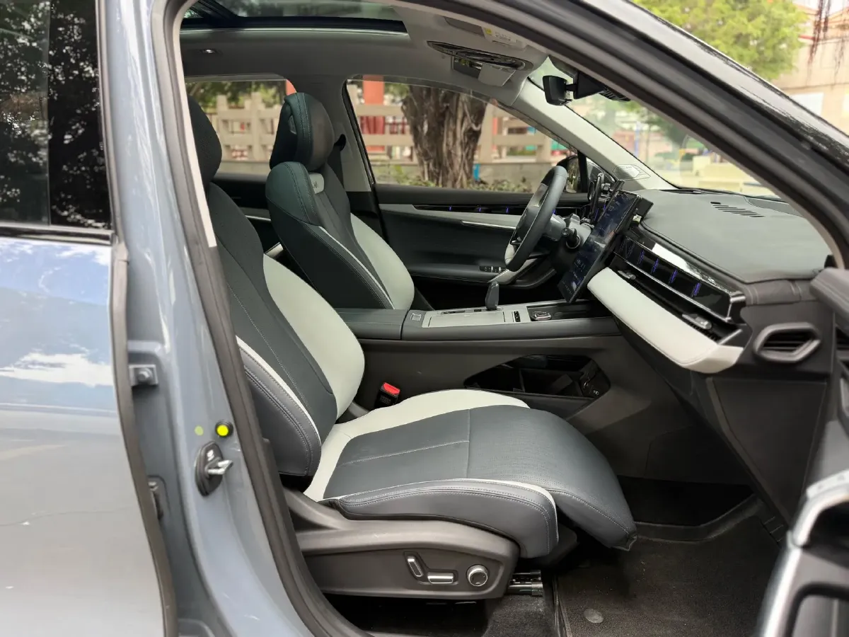 2024 Geely StarRay 1.5T 181HP L4 7DCT,autocango,china used car exporter,china ev exporter,chinese used car exporter,chinese used ev exporter