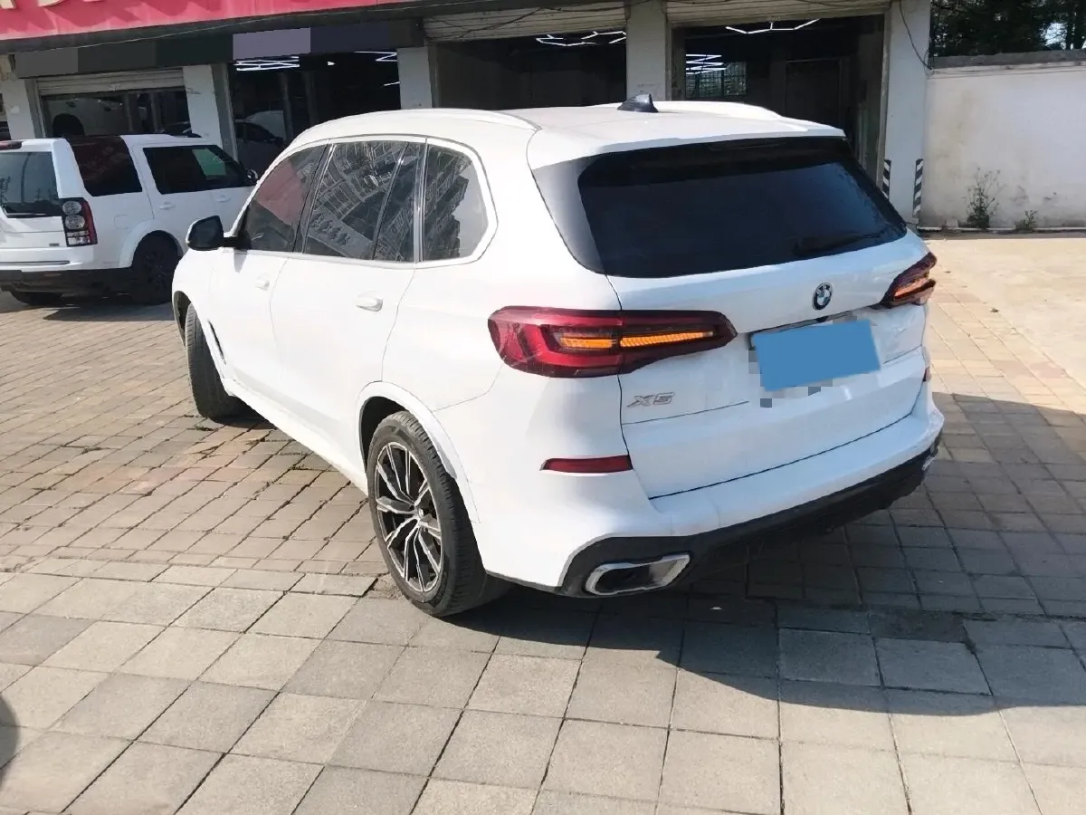 2022 BMW X5 2.0T 245HP L4 8AT,autocango,china used car exporter,china ev exporter,chinese used car exporter,chinese used ev exporter