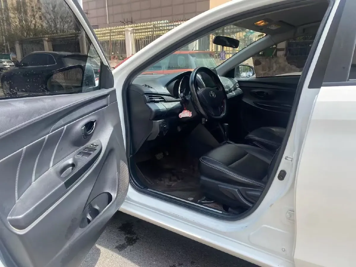 2017 Toyota Yaris L 1.5L 107HP L4 CVT,autocango,china used car exporter,china ev exporter,chinese used car exporter,chinese used ev exporter