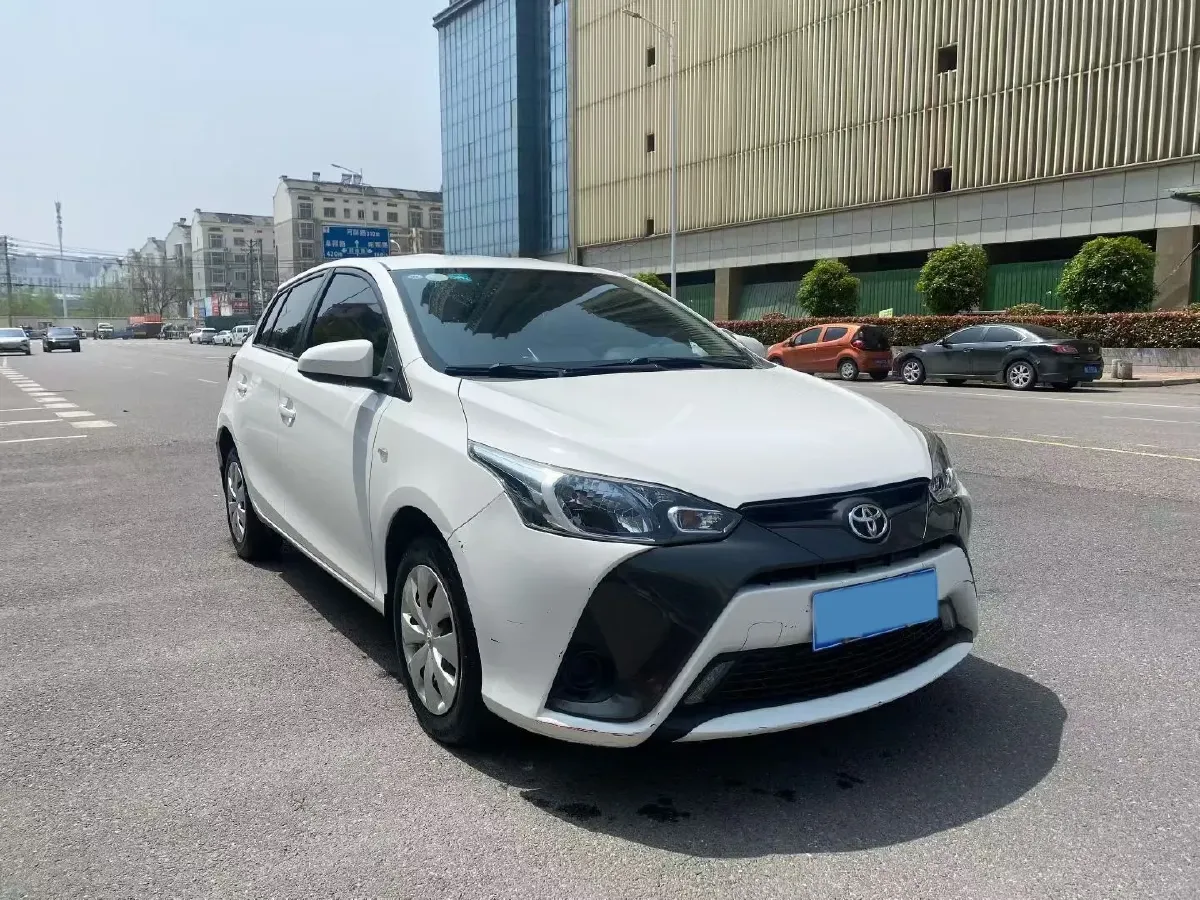 2017 Toyota Yaris L 1.5L 107HP L4 CVT,autocango,china used car exporter,china ev exporter,chinese used car exporter,chinese used ev exporter