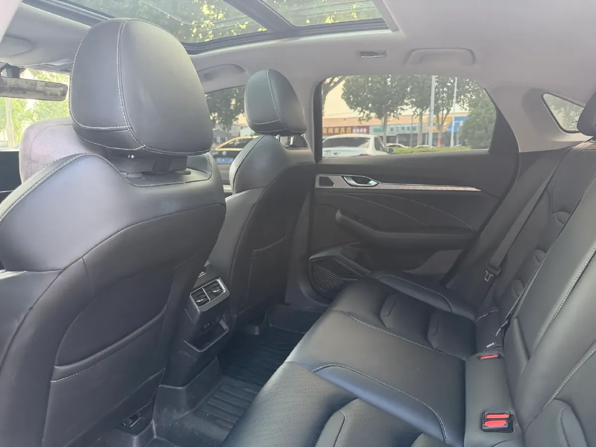 2021 Geely Preface 2.0T 190HP L4 7DCT,autocango,china used car exporter,china ev exporter,chinese used car exporter,chinese used ev exporter