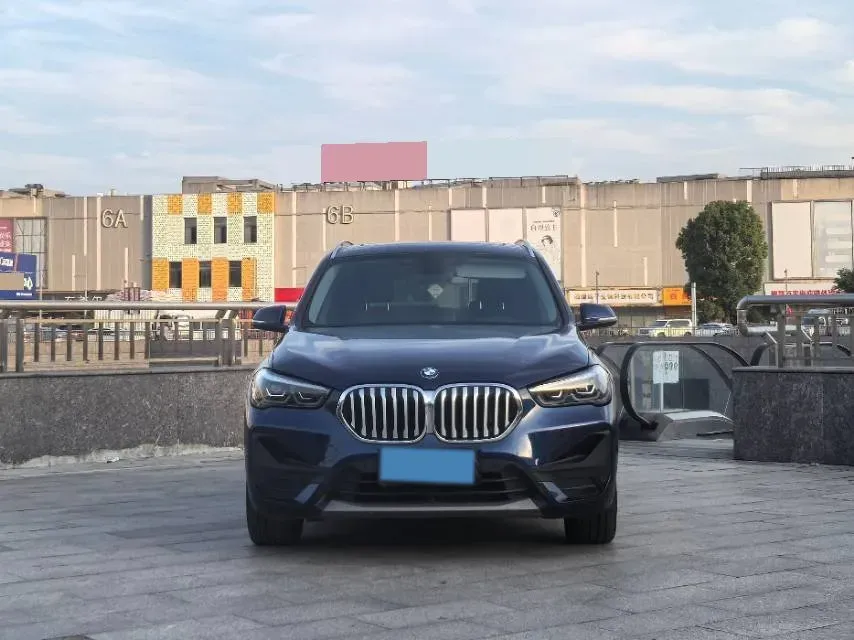 2020 BMW X1 2.0T 192HP L4 7DCT,autocango,china used car exporter,china ev exporter,chinese used car exporter,chinese used ev exporter