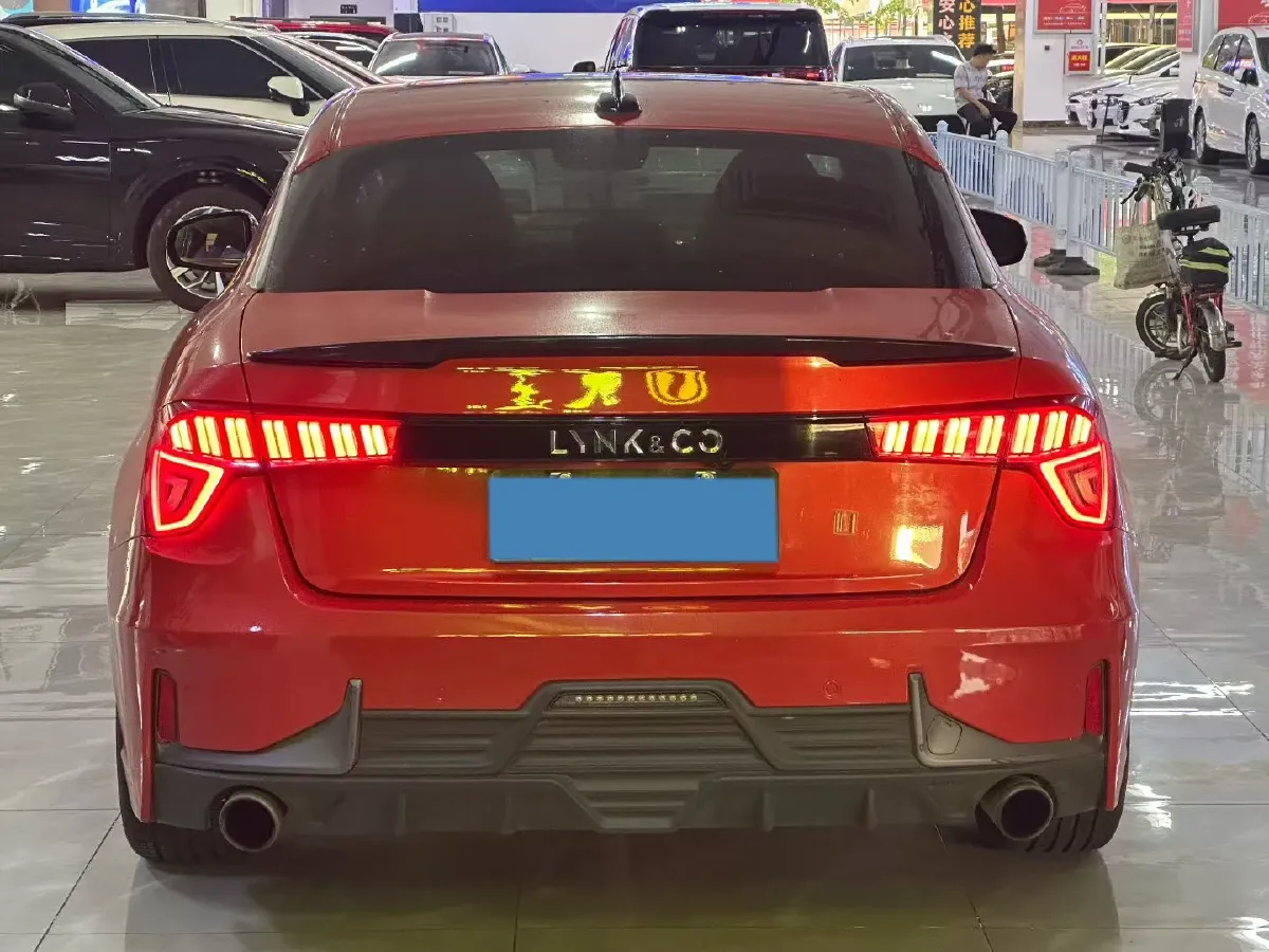 2018 Toyota C-HR 2.0L 171HP L4 CVT,autocango,china used car exporter,china ev exporter,chinese used car exporter,chinese used ev exporter