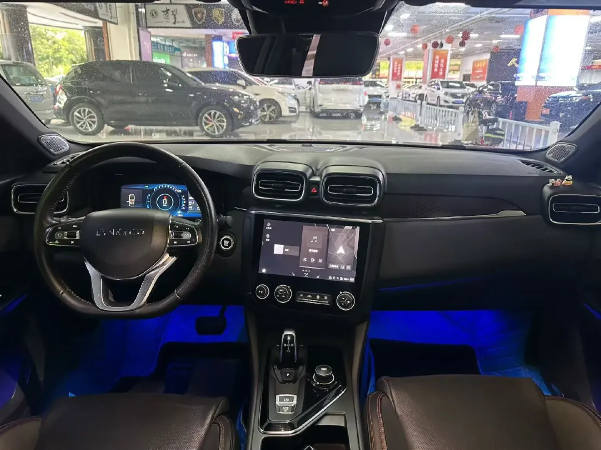 2018 Toyota C-HR 2.0L 171HP L4 CVT,autocango,china used car exporter,china ev exporter,chinese used car exporter,chinese used ev exporter