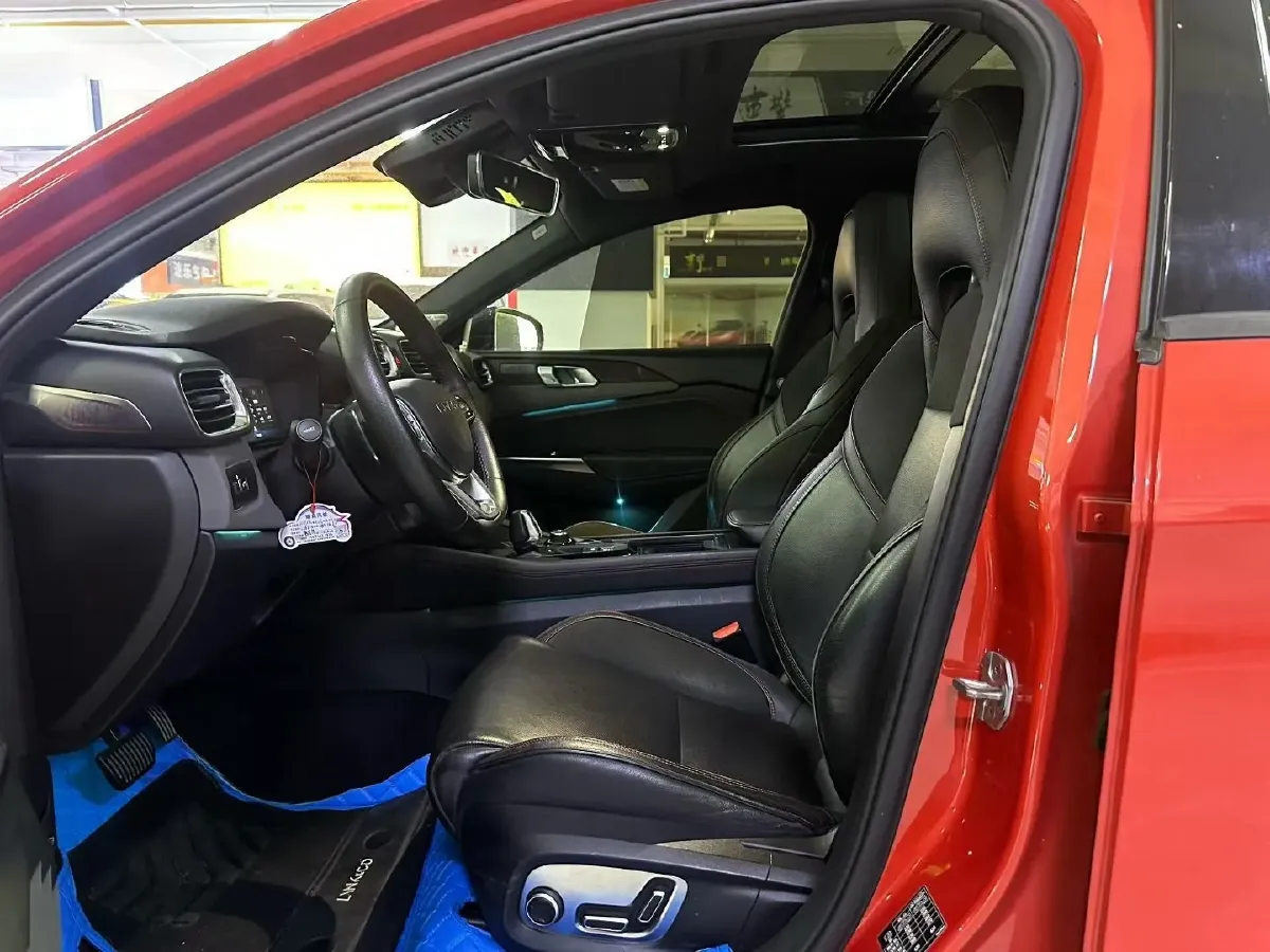 2018 Toyota C-HR 2.0L 171HP L4 CVT,autocango,china used car exporter,china ev exporter,chinese used car exporter,chinese used ev exporter