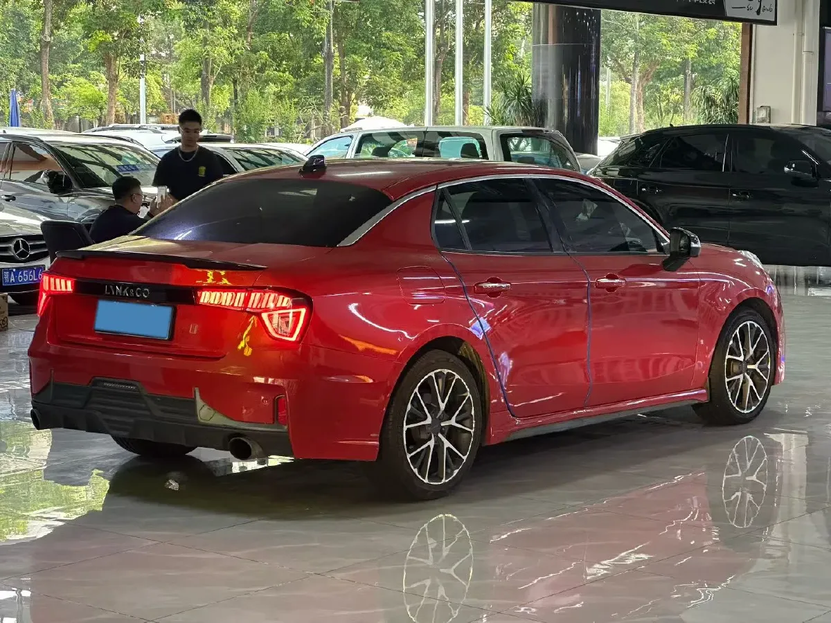 2018 Toyota C-HR 2.0L 171HP L4 CVT,autocango,china used car exporter,china ev exporter,chinese used car exporter,chinese used ev exporter