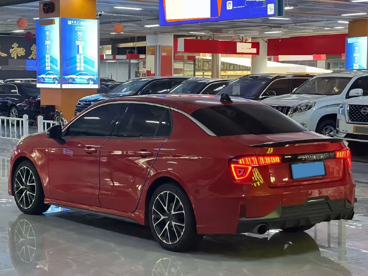 2018 Toyota C-HR 2.0L 171HP L4 CVT,autocango,china used car exporter,china ev exporter,chinese used car exporter,chinese used ev exporter