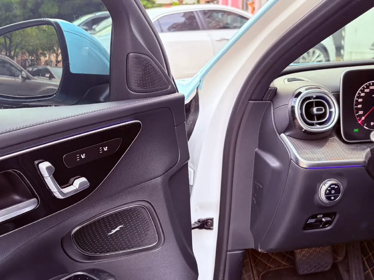 2024 Mercedes-Benz C Class 1.5T 204HP L4 9AT,autocango,china used car exporter,china ev exporter,chinese used car exporter,chinese used ev exporter