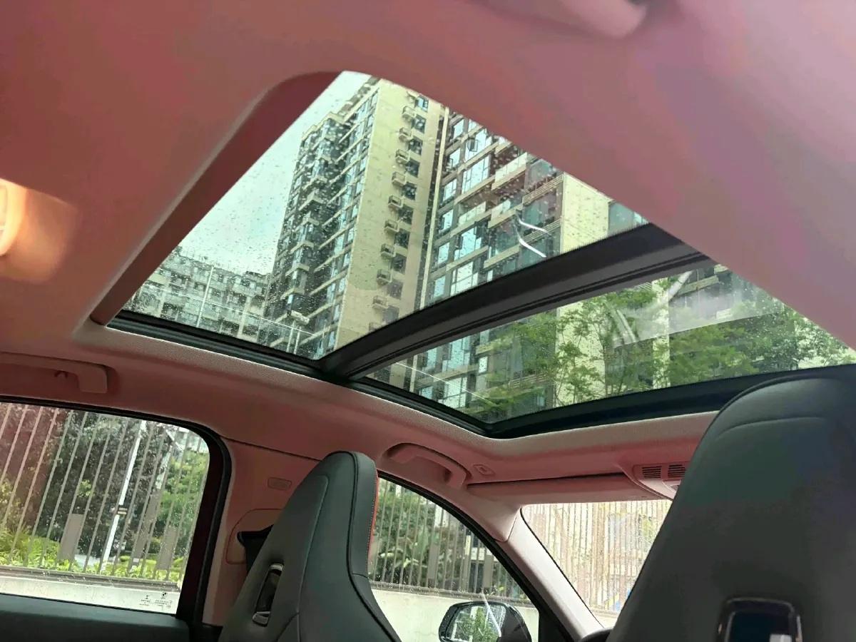 2023 BMW 1 Series 2.0T 178HP L4 7DCT,autocango,china used car exporter,china ev exporter,chinese used car exporter,chinese used ev exporter