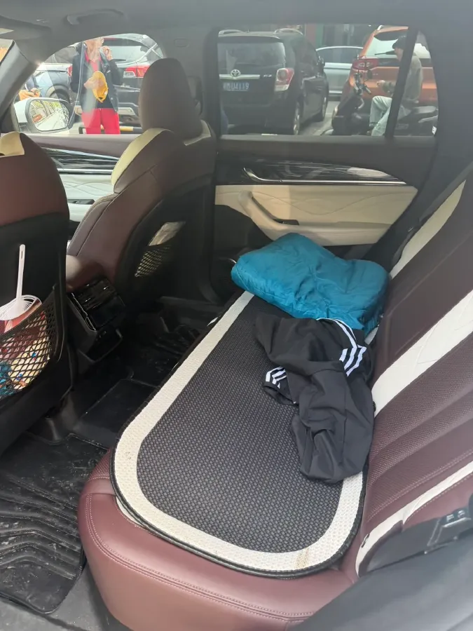 2021 Geely Monjaro 2.0T 218HP L4 7DCT,autocango,china used car exporter,china ev exporter,chinese used car exporter,chinese used ev exporter