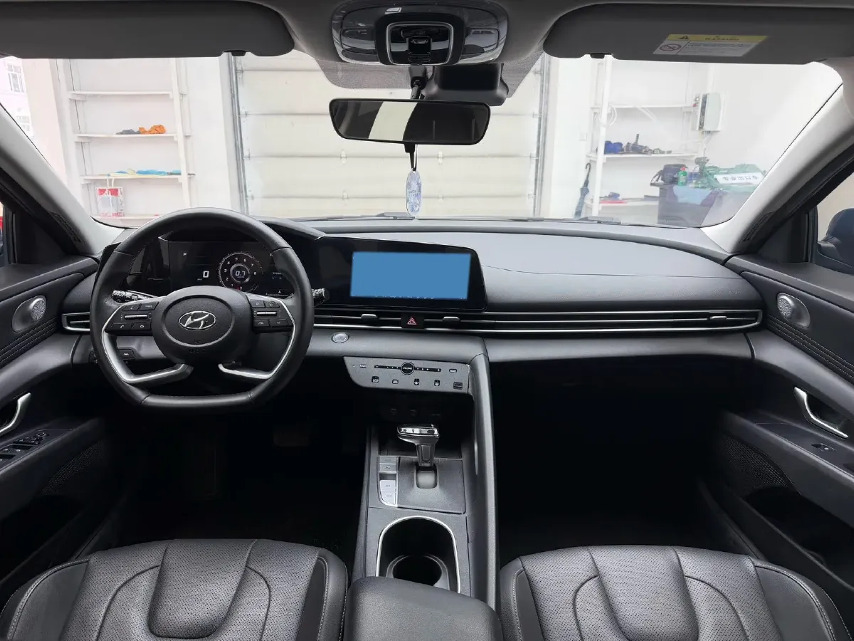 2022 Hyundai Elantra 1.5L 115HP L4 CVT,autocango,china used car exporter,china ev exporter,chinese used car exporter,chinese used ev exporter