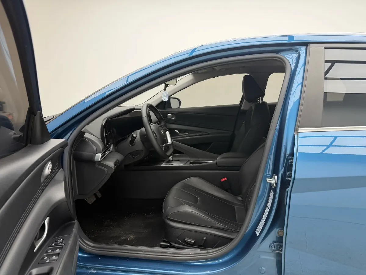 2022 Hyundai Elantra 1.5L 115HP L4 CVT,autocango,china used car exporter,china ev exporter,chinese used car exporter,chinese used ev exporter