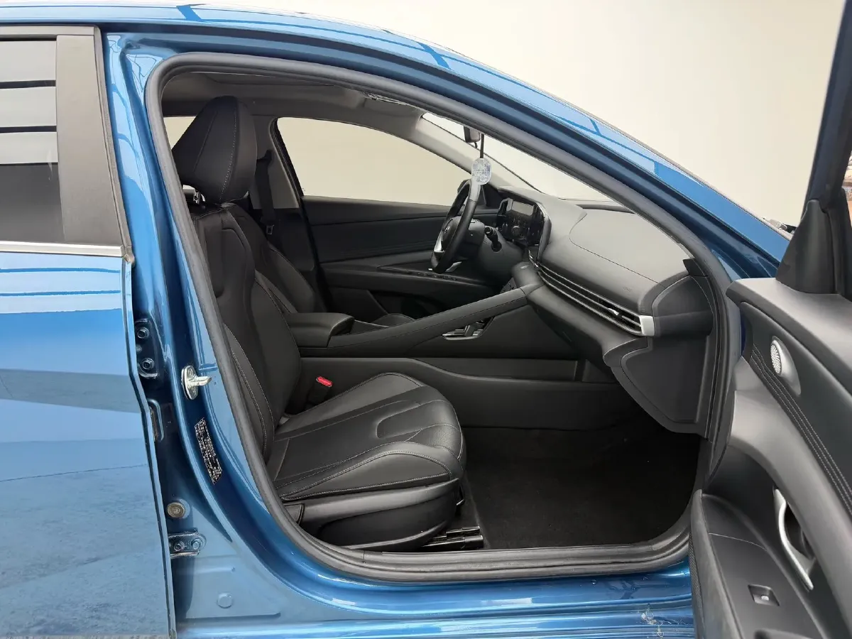 2022 Hyundai Elantra 1.5L 115HP L4 CVT,autocango,china used car exporter,china ev exporter,chinese used car exporter,chinese used ev exporter