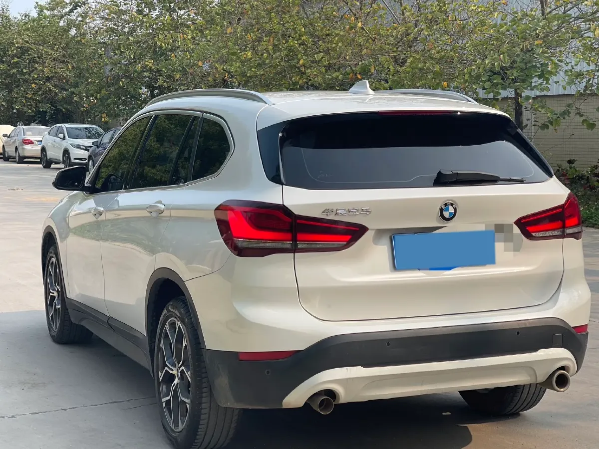 2022 BMW X1 2.0T 192HP L4 7DCT,autocango,china used car exporter,china ev exporter,chinese used car exporter,chinese used ev exporter