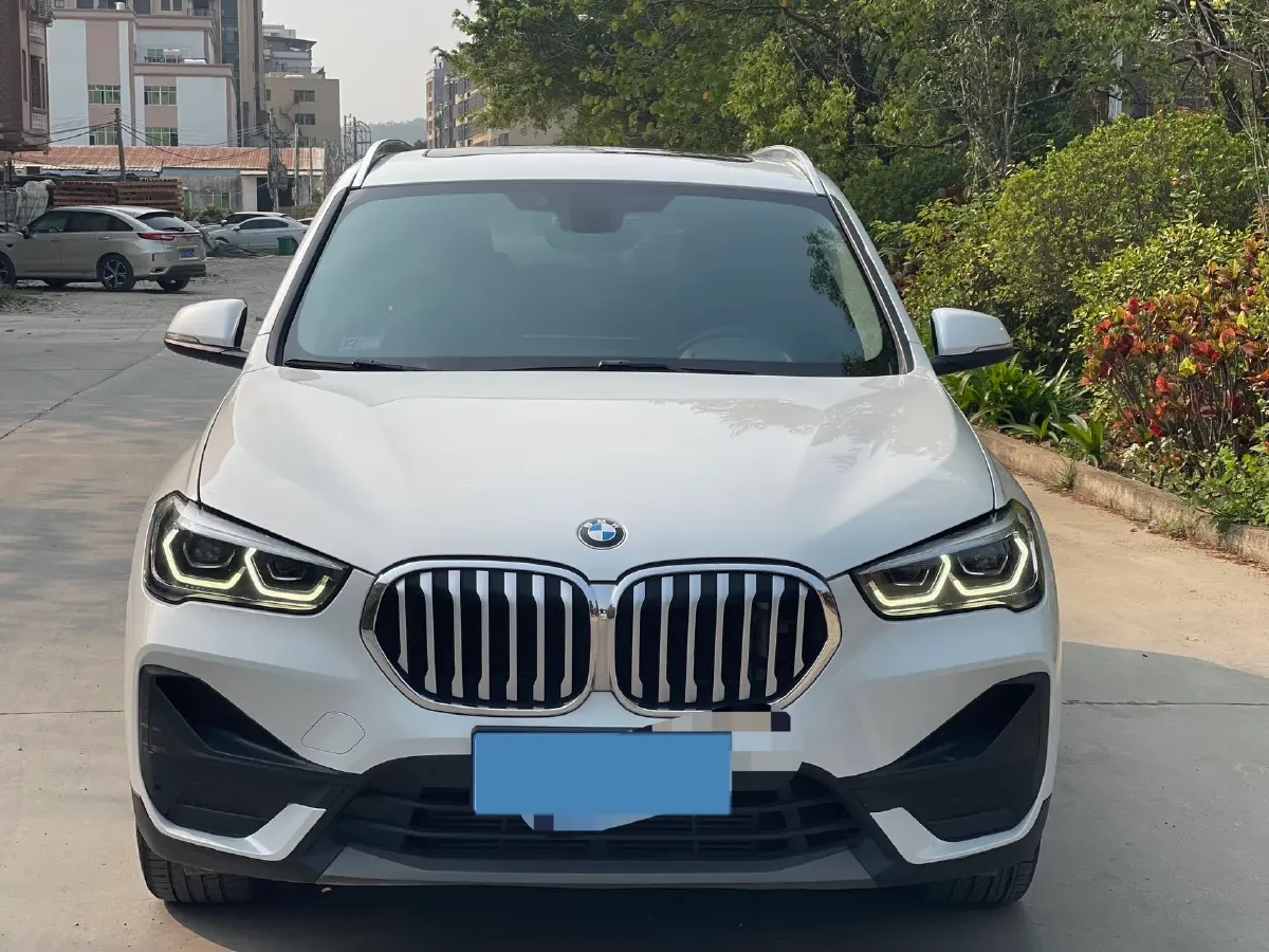 2022 BMW X1 2.0T 192HP L4 7DCT,autocango,china used car exporter,china ev exporter,chinese used car exporter,chinese used ev exporter