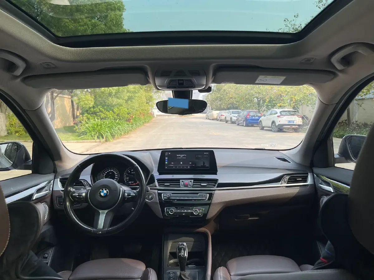 2022 BMW X1 2.0T 192HP L4 7DCT,autocango,china used car exporter,china ev exporter,chinese used car exporter,chinese used ev exporter