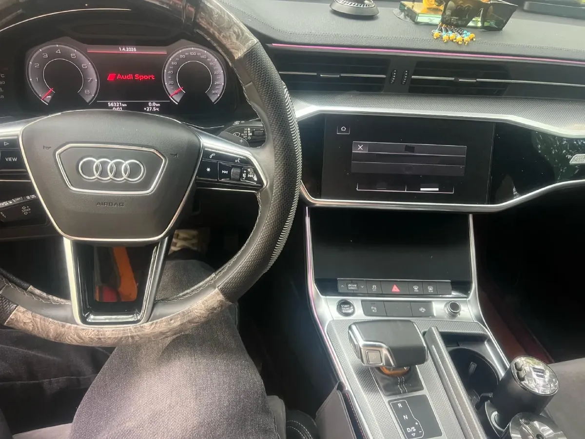 2021 Audi A6L 2.0T 190HP L4 7DCT,autocango,china used car exporter,china ev exporter,chinese used car exporter,chinese used ev exporter