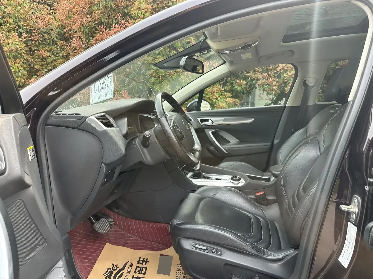 2017 DS 6 1.6T 167HP L4 6AT,autocango,china used car exporter,china ev exporter,chinese used car exporter,chinese used ev exporter