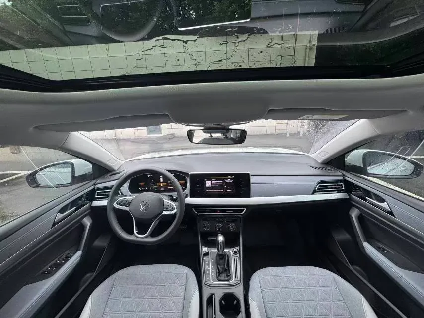 2023 Volkswagen Lavida 1.5T 160HP L4 7DCT,autocango,china used car exporter,china ev exporter,chinese used car exporter,chinese used ev exporter