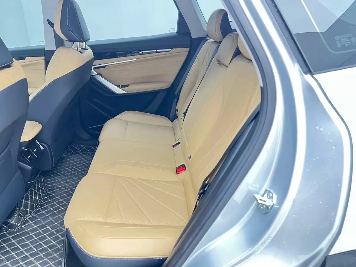 2023 Geely StarRay 1.5T 181HP L4 7DCT,autocango,china used car exporter,china ev exporter,chinese used car exporter,chinese used ev exporter