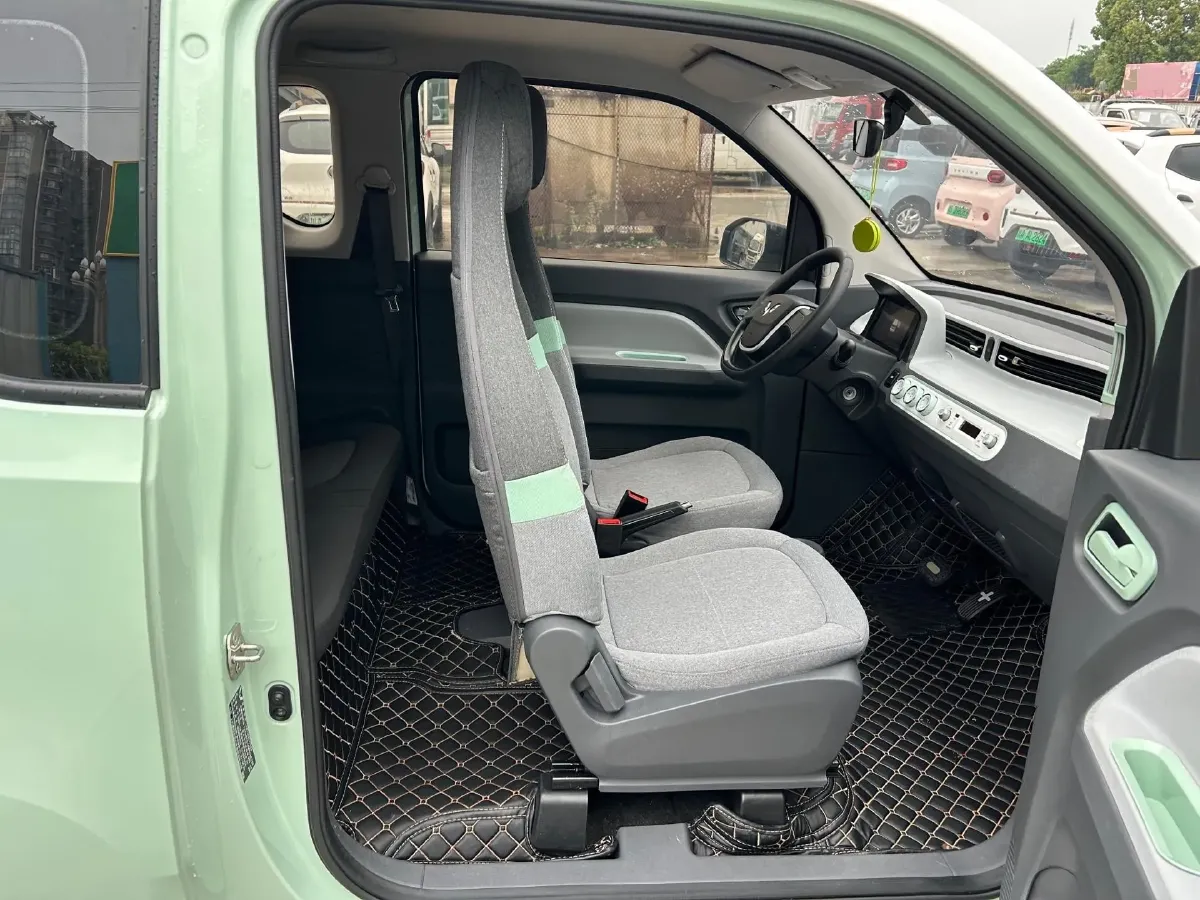 2021 WuLing HongGuang MINI EV BEV 9.3KWH,autocango,china used car exporter,china ev exporter,chinese used car exporter,chinese used ev exporter