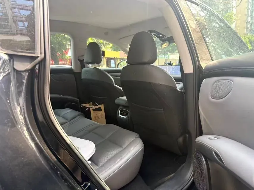 2023 IM LS6 BEV 71KWH,autocango,china used car exporter,china ev exporter,chinese used car exporter,chinese used ev exporter