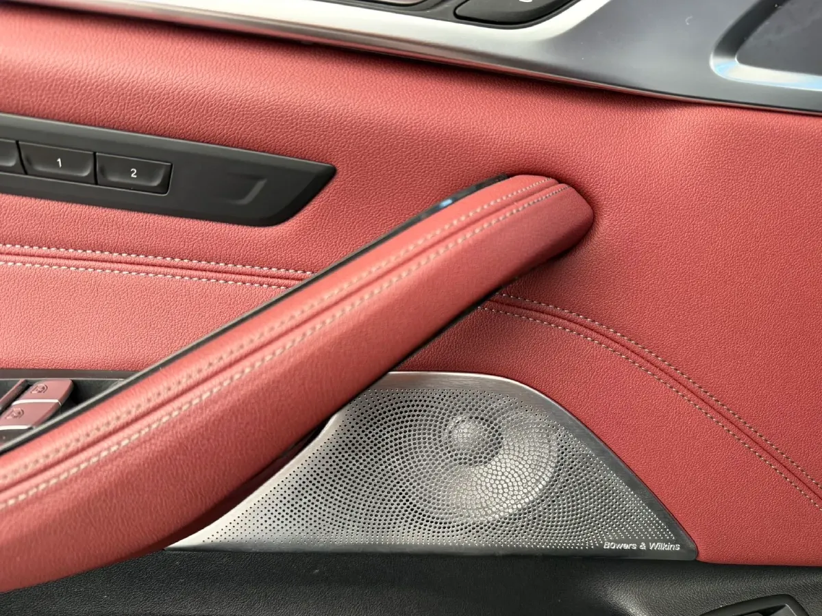 2022 BMW 5 Series 2.0T 252HP L4 8AT,autocango,china used car exporter,china ev exporter,chinese used car exporter,chinese used ev exporter