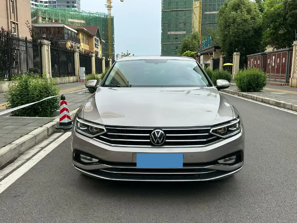 2020 Volkswagen Magotan 2.0T 186HP L4 7DCT,autocango,china used car exporter,china ev exporter,chinese used car exporter,chinese used ev exporter