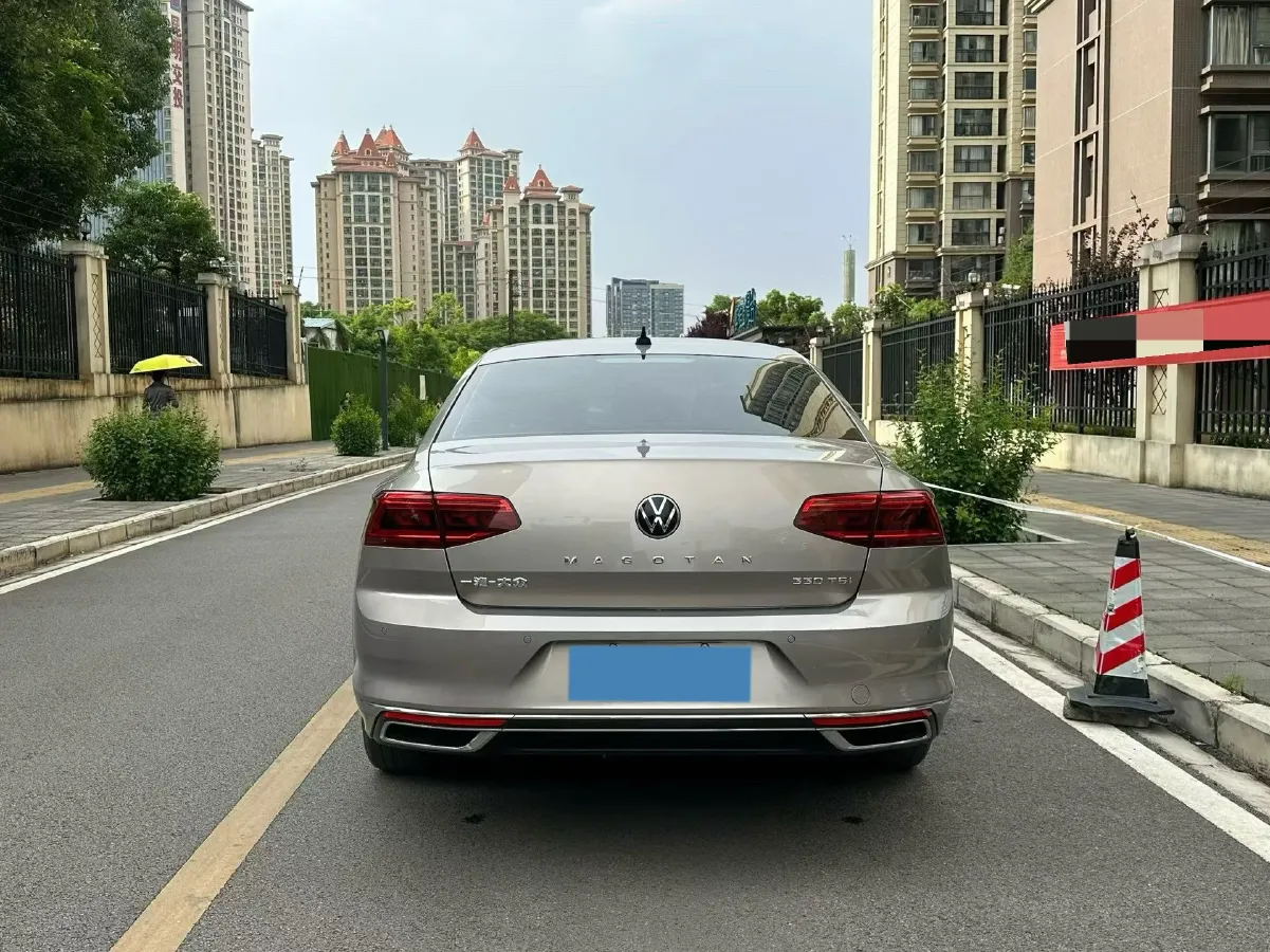 2020 Volkswagen Magotan 2.0T 186HP L4 7DCT,autocango,china used car exporter,china ev exporter,chinese used car exporter,chinese used ev exporter