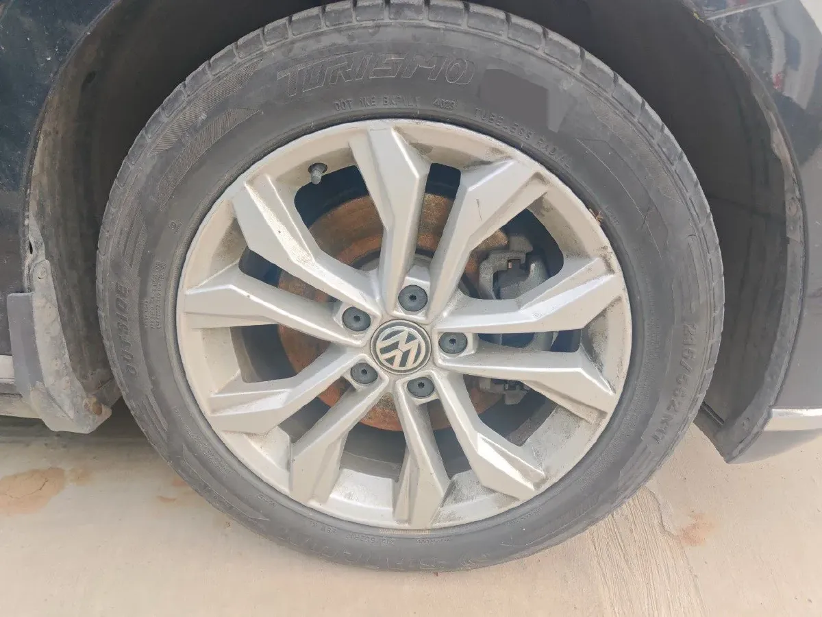 2019 Volkswagen Magotan 2.0T 186HP L4 7DCT,autocango,china used car exporter,china ev exporter,chinese used car exporter,chinese used ev exporter