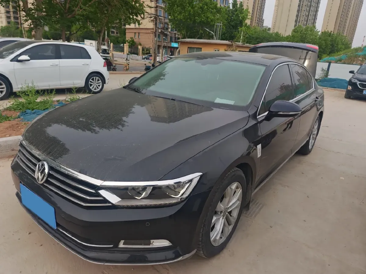 2019 Volkswagen Magotan 2.0T 186HP L4 7DCT,autocango,china used car exporter,china ev exporter,chinese used car exporter,chinese used ev exporter