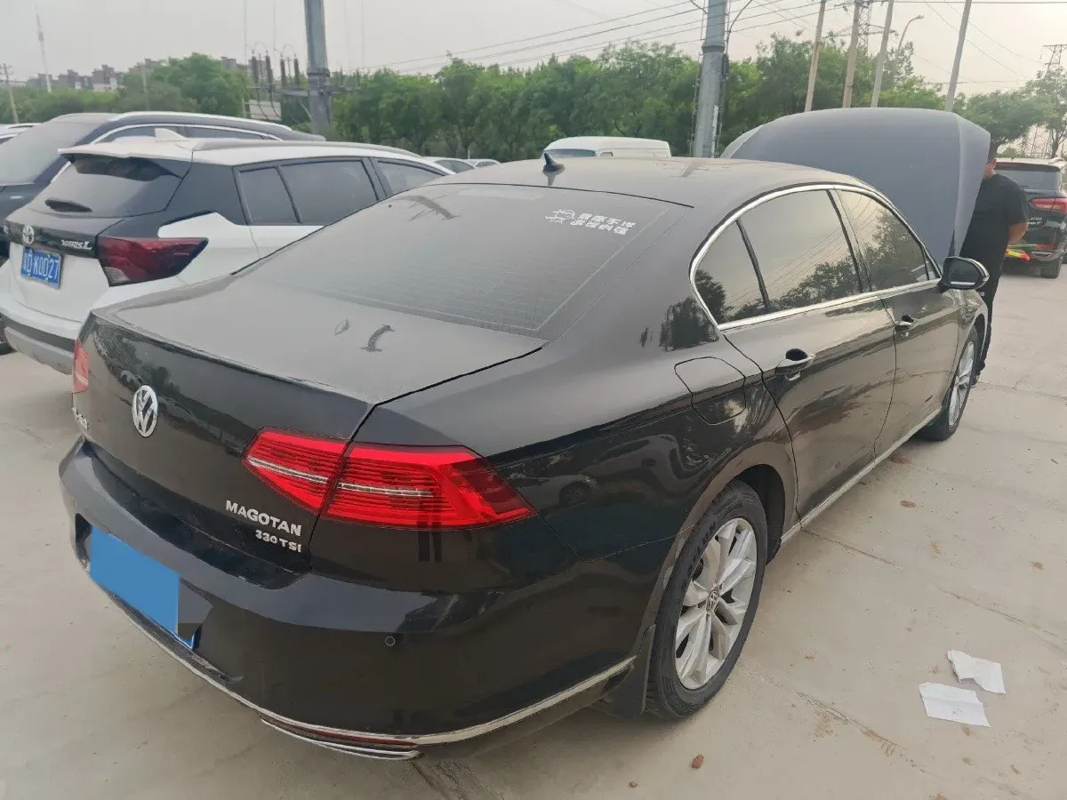 2019 Volkswagen Magotan 2.0T 186HP L4 7DCT,autocango,china used car exporter,china ev exporter,chinese used car exporter,chinese used ev exporter