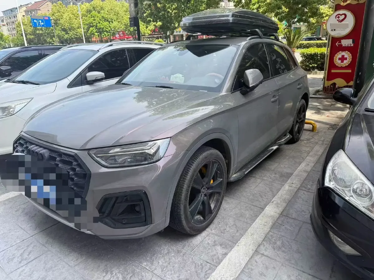 2021 Audi Q5L 2.0T 190HP L4 7DCT,autocango,china used car exporter,china ev exporter,chinese used car exporter,chinese used ev exporter