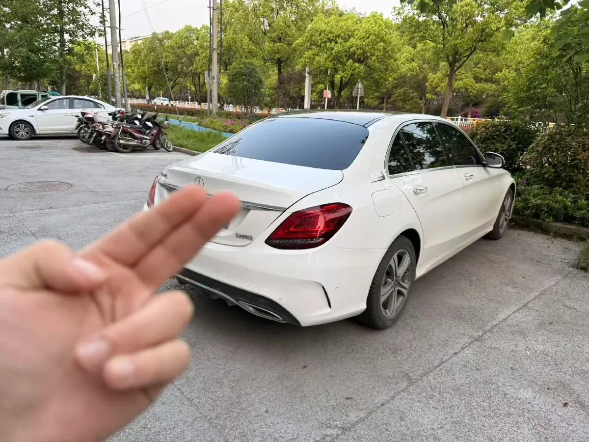 2020 Mercedes-Benz C Class 1.5T 184HP L4 9AT,autocango,china used car exporter,china ev exporter,chinese used car exporter,chinese used ev exporter