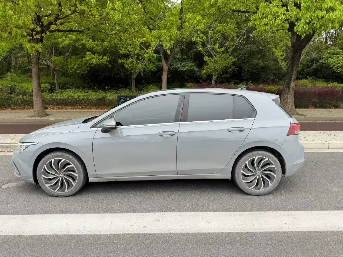 2023 Volkswagen Golf 1.4T 150HP L4 7DCT,autocango,china used car exporter,china ev exporter,chinese used car exporter,chinese used ev exporter