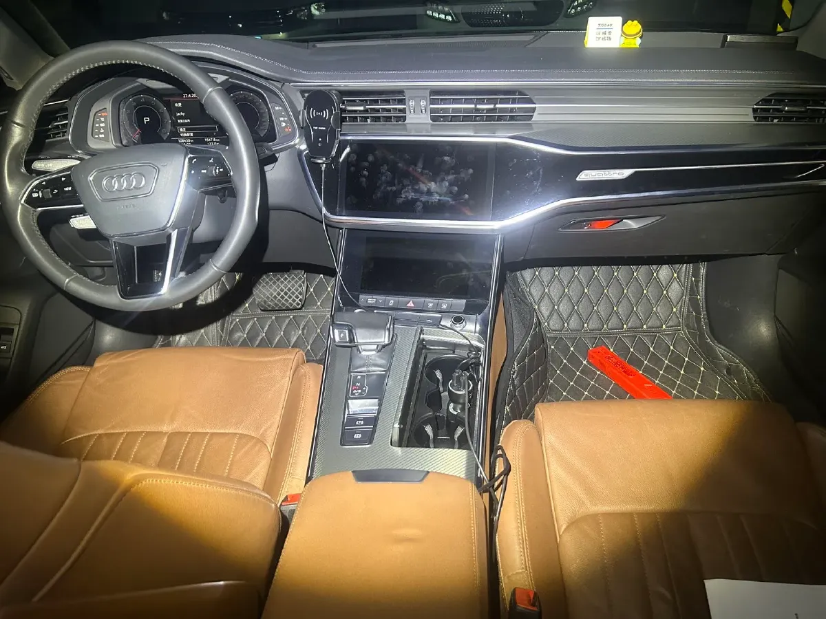 2019 Mercedes-Benz GLC Class 2.0T 245HP L4 9AT,autocango,china used car exporter,china ev exporter,chinese used car exporter,chinese used ev exporter