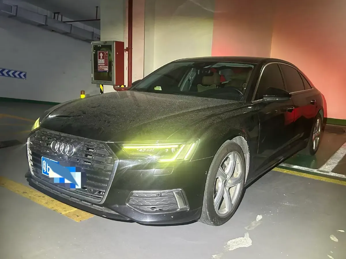 2019 Mercedes-Benz GLC Class 2.0T 245HP L4 9AT,autocango,china used car exporter,china ev exporter,chinese used car exporter,chinese used ev exporter