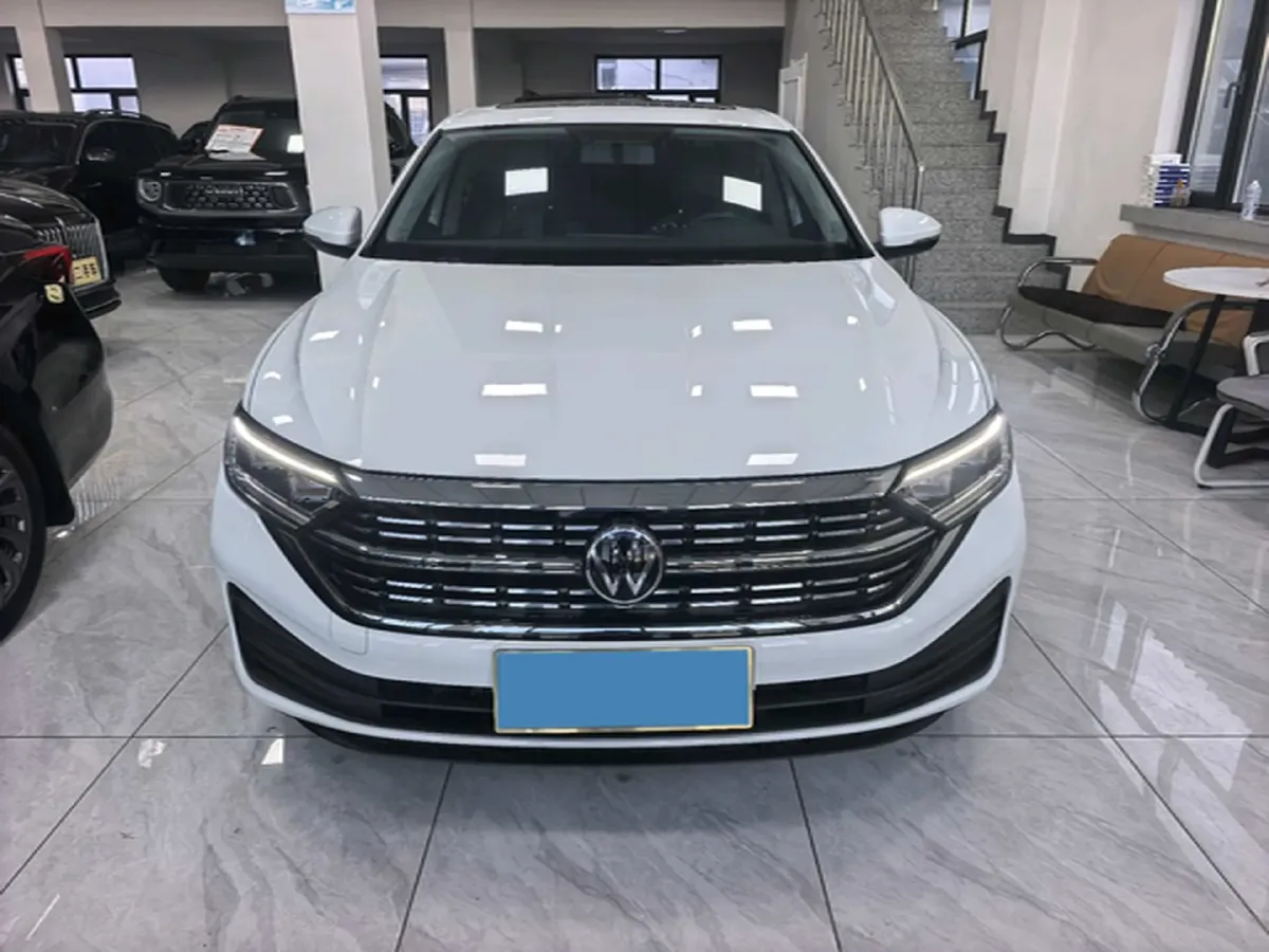 2025 Volkswagen Sagitar 1.5T 160HP L4 7DCT,autocango,china used car exporter,china ev exporter,chinese used car exporter,chinese used ev exporter