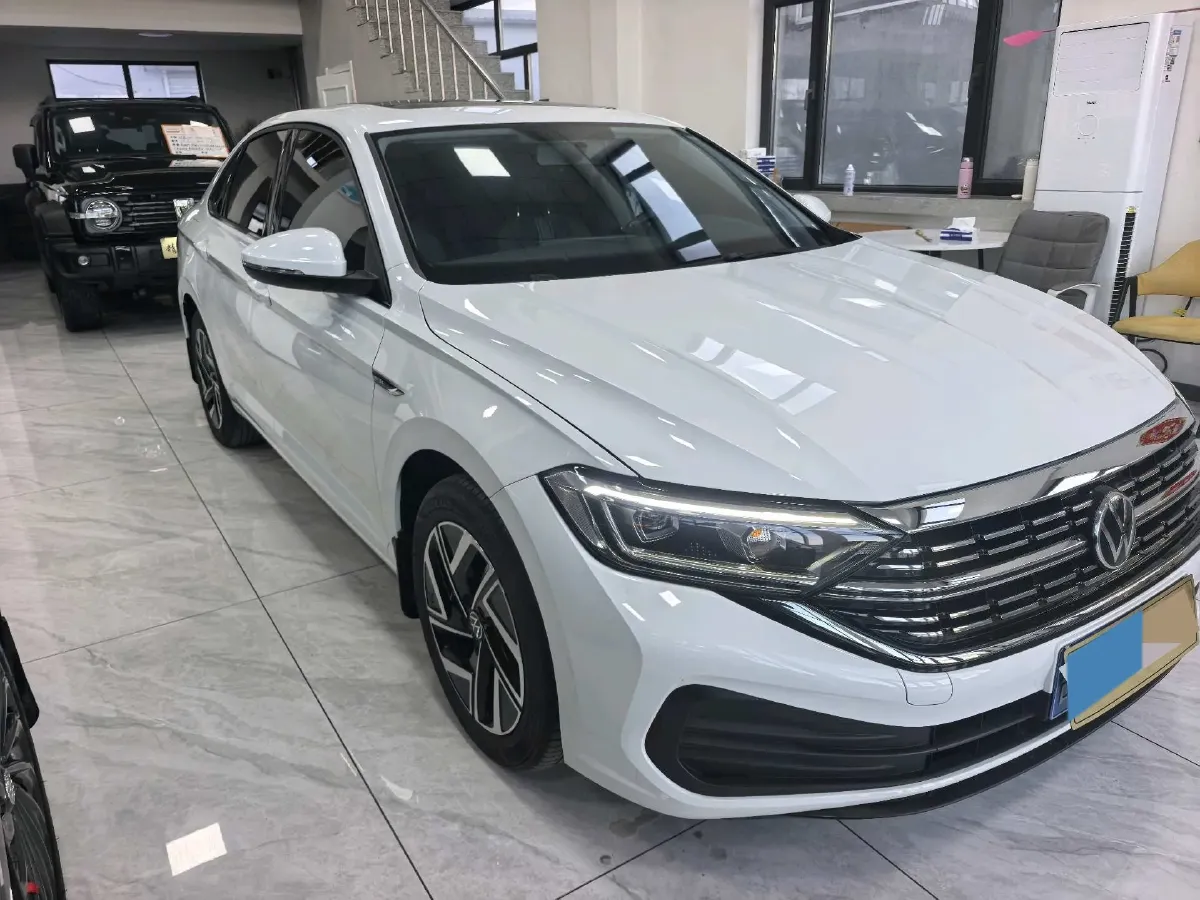 2025 Volkswagen Sagitar 1.5T 160HP L4 7DCT,autocango,china used car exporter,china ev exporter,chinese used car exporter,chinese used ev exporter