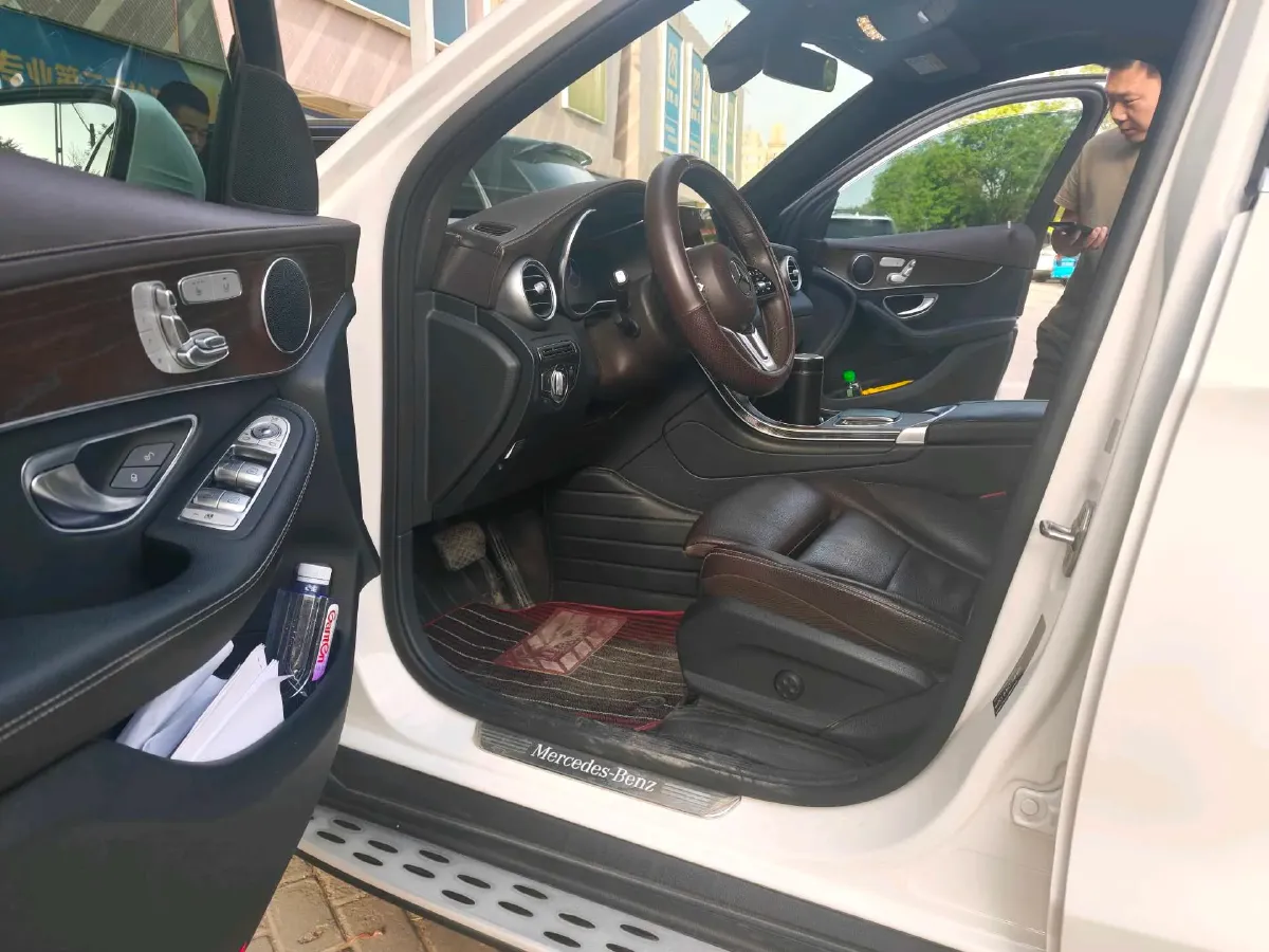 2022 Mercedes-Benz GLC Class 2.0T 258HP L4 9AT,autocango,china used car exporter,china ev exporter,chinese used car exporter,chinese used ev exporter